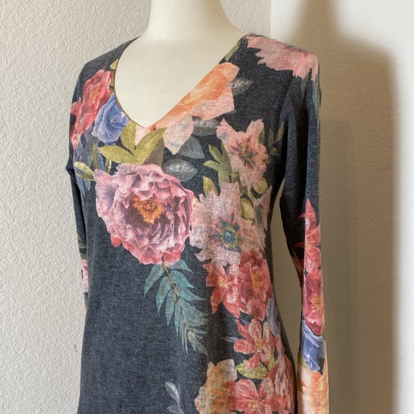 Soft Surroundings floral tunic - Picture 2 of 8